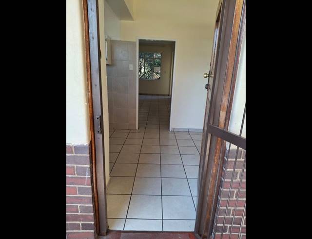 2 BEDROOM PROPERTY TO RENT IN ARCADIA